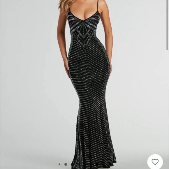 Prom/Formal Gowns - Picture 1 of 2